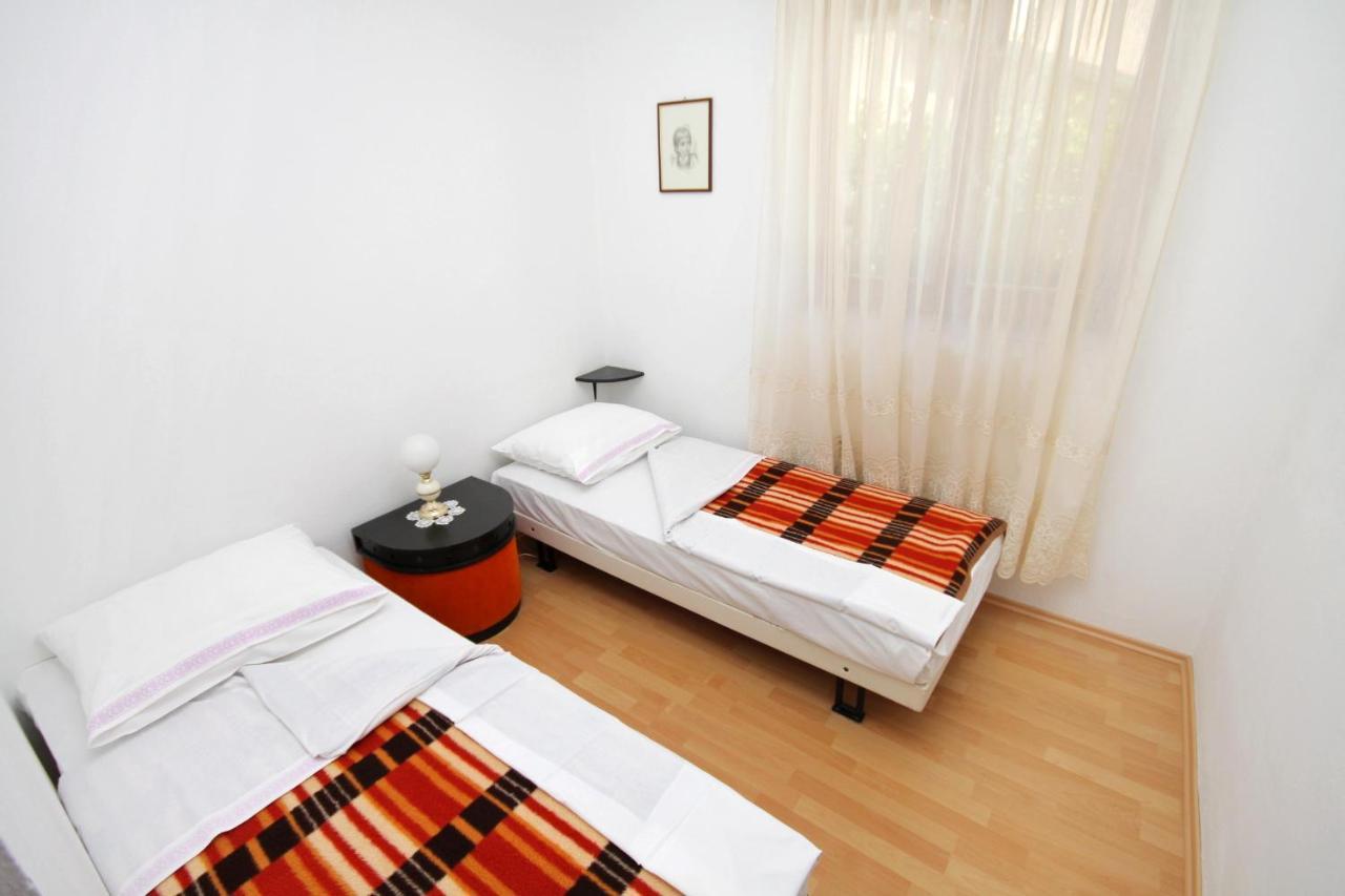 Apartments With A Parking Space Novi Vinodolski - 5600 외부 사진